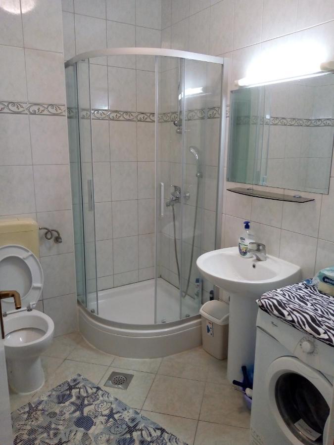 Vodice Mladen Apartman Za Familiju Exterior photo
