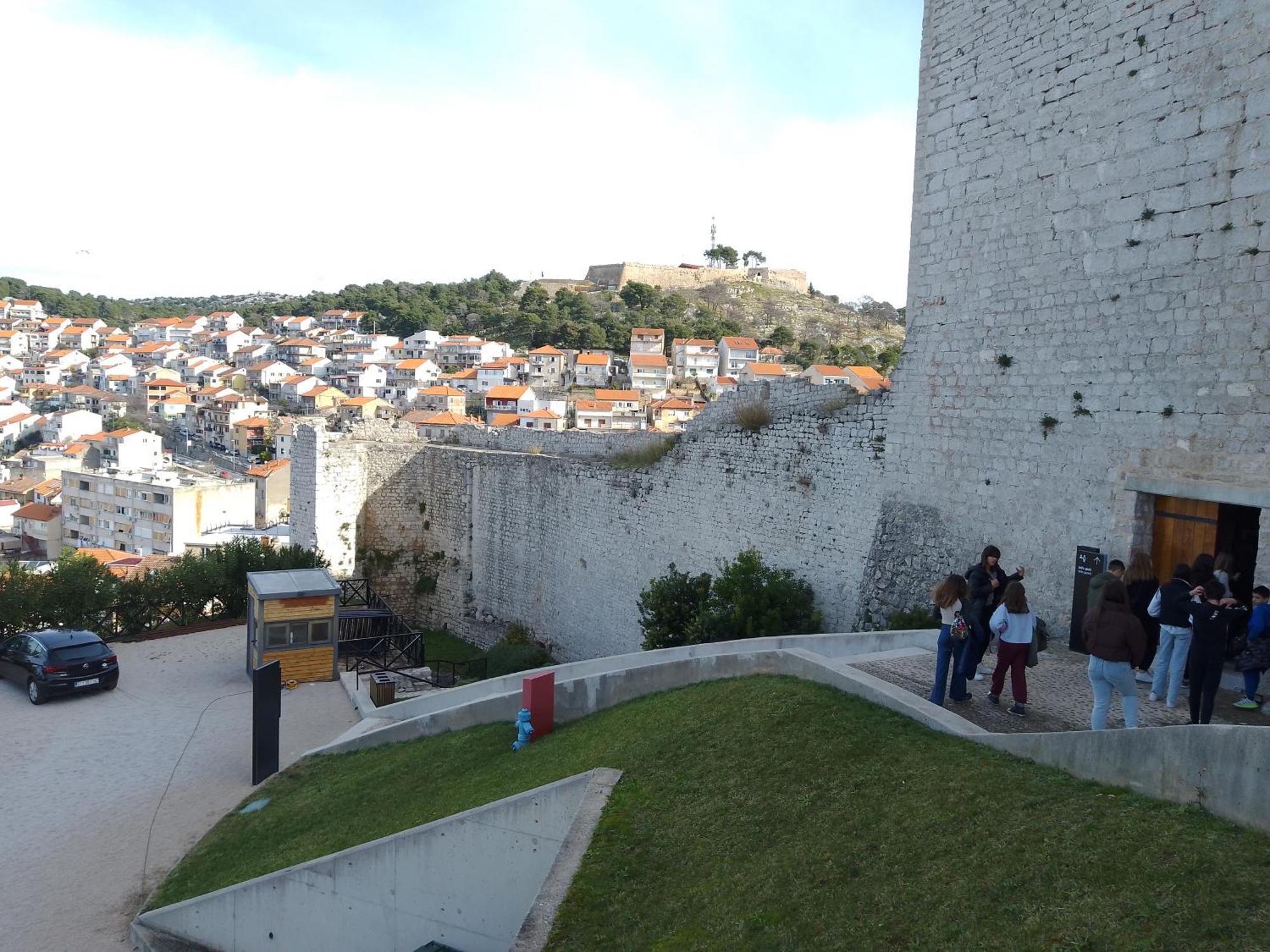 Vodice Mladen Apartman Za Familiju Exterior photo